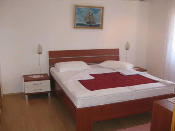 Hotel House Iliskovic à Hvar Town Extérieur photo